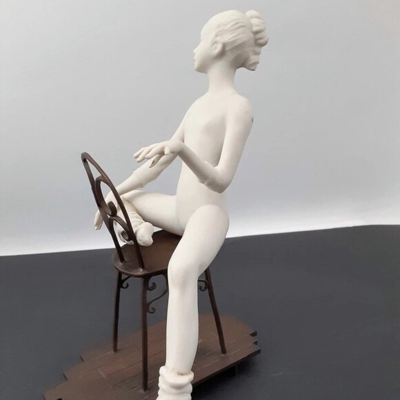 Vintage Collectible Boehm Porcelain and Bronze "Young Dancers" Sitting on Chair - Picture 4 of 4